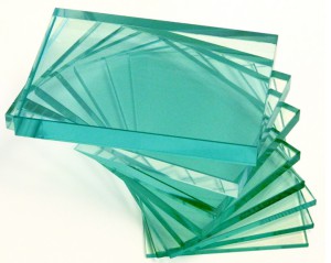 Прозрачное бесцветное стекло